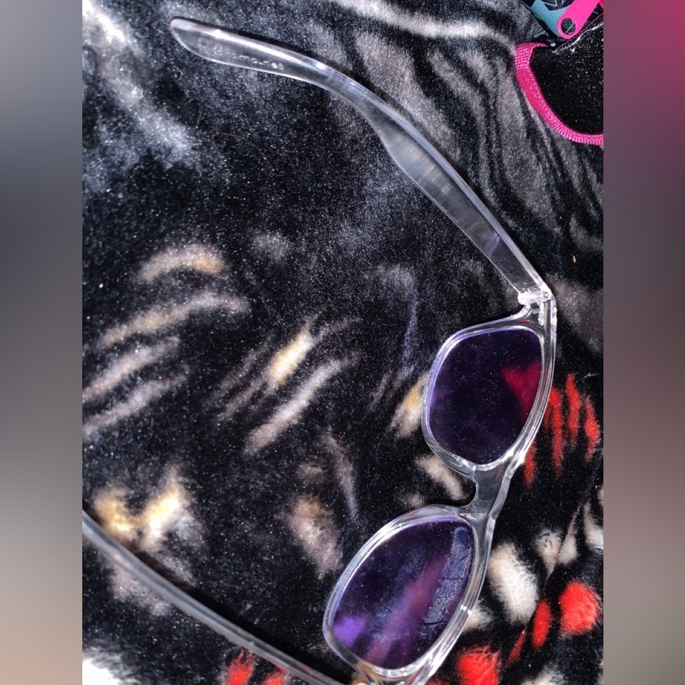 Shades - Picture 4 of 4